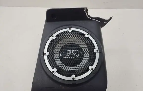 Mitsubishi Outlander Subwoofer speaker 8720A012