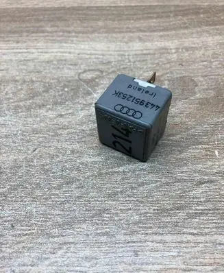 Audi 80 90 S2 B4 Other relay 443951253K