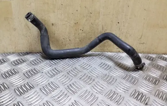 Subaru Legacy Engine coolant pipe/hose