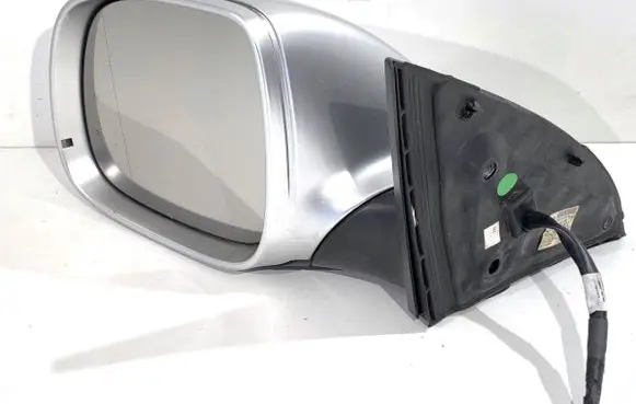 Audi Q7 4L Front door electric wing mirror