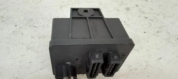 Peugeot 607 Glow plug pre-heat relay 0281003018