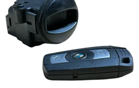 BMW 5 E60 E61 Ignition lock 6954722 10862510