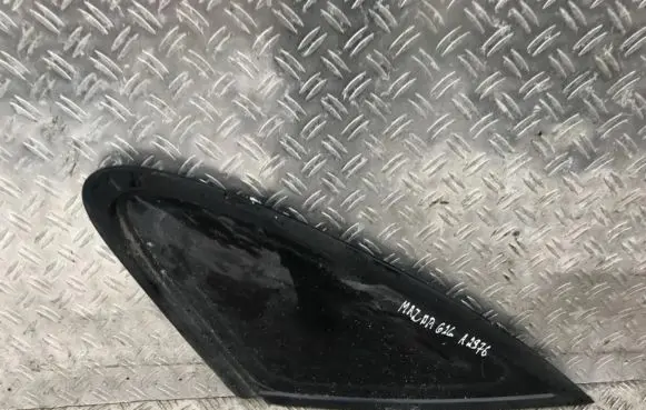 Mazda 626 Rear side window