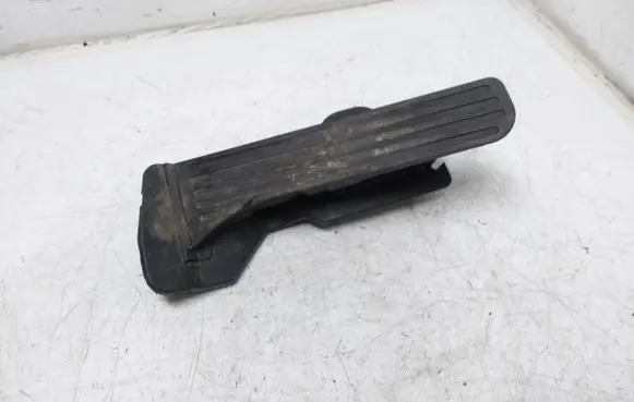 Volkswagen PASSAT B7 Accelerator throttle pedal 1K2721503T