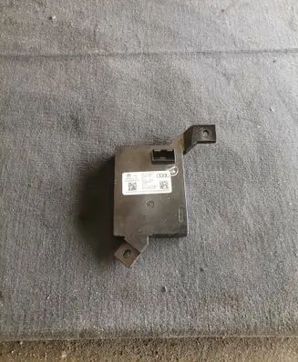 Audi A6 S6 C6 4F Power management control unit 0335401013 4F0907335 4F0910335
