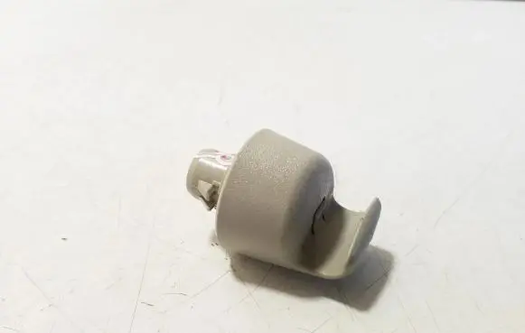 Sun visor clip/hook/bracket