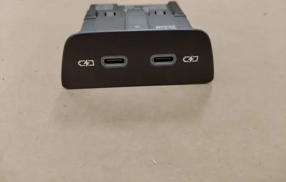 Volkswagen Tiguan USB socket connector 2G6035718