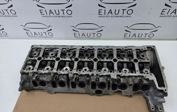 BMW 5 GT F07 Engine head 7800003
