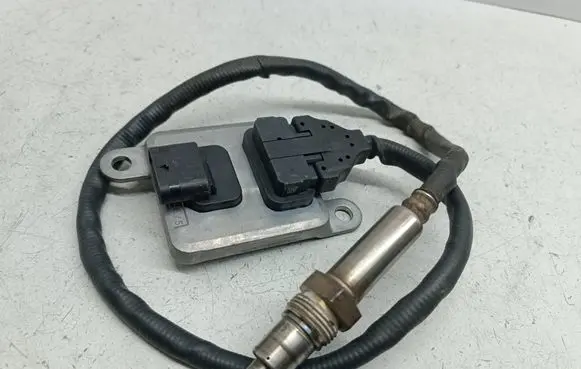Mercedes-Benz Sprinter W906 Lambda probe sensor A0009053503 0009053503 5WK96682D