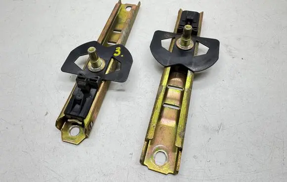 Audi 80 90 B3 Seat belt adjustment rail 893857833