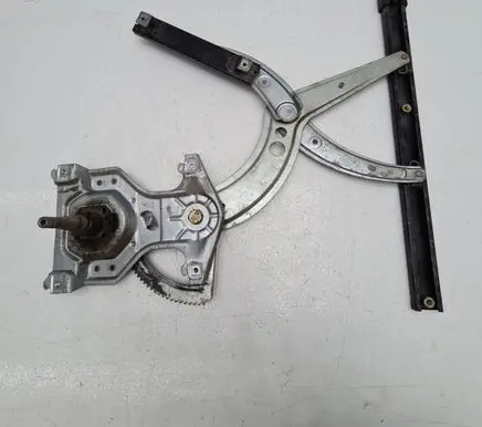 Volkswagen PASSAT B4 Front door manual window regulator 3A0837401B