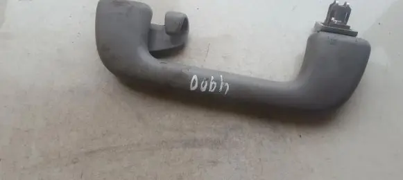 Toyota Yaris Rear interior roof grab handle L1020372