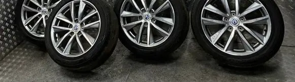Nissan Skyline R17 alloy rim 21550R17