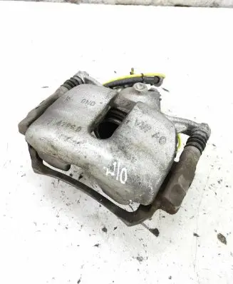 Volkswagen PASSAT B8 Front brake caliper 5Q0106BN