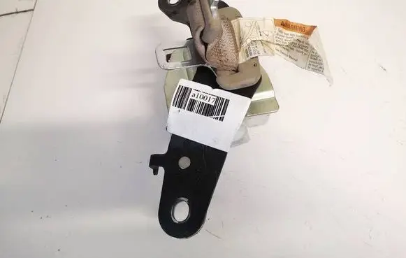 Nissan Quest Middle seatbelt (rear) 2021753
