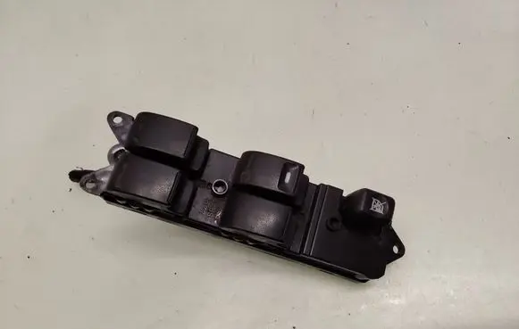 Mitsubishi Grandis Electric window control switch 515077 MN141066