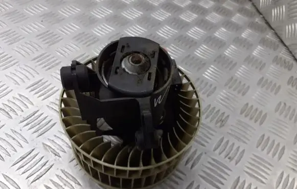 Mercedes-Benz A W168 Front door blower motor 14560014