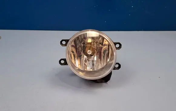 Toyota Corolla E160 E170 Front fog light 8121002110 90008495