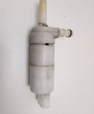 Mercedes-Benz E W211 Windscreen/windshield washer pump