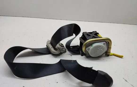 Toyota Corolla E120 E130 Front seatbelt 7322002260 090904 041222