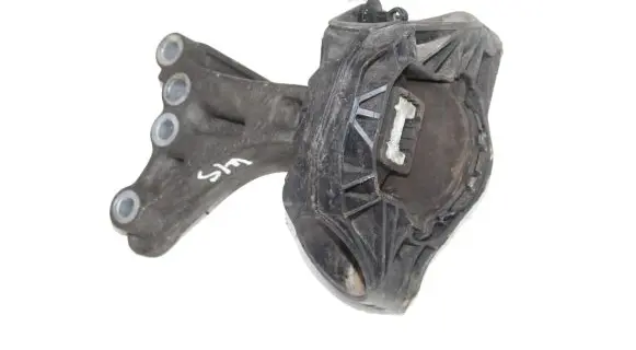 Peugeot 2008 I Engine mount bracket 9676771080
