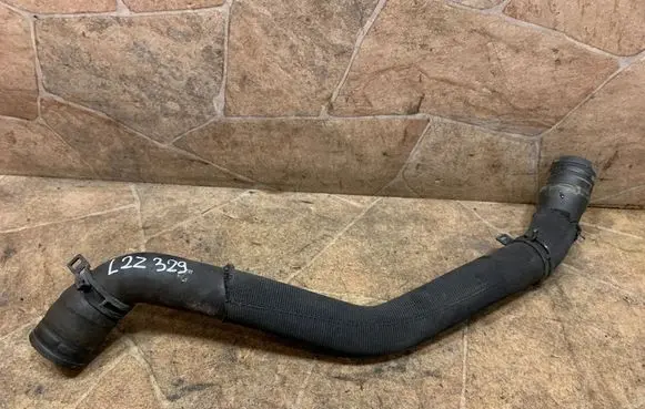 Mercedes-Benz B W246 W242 Intercooler hose/pipe 