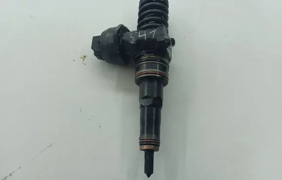 Audi A4 S4 B6 8E 8H Fuel injector 0414720037