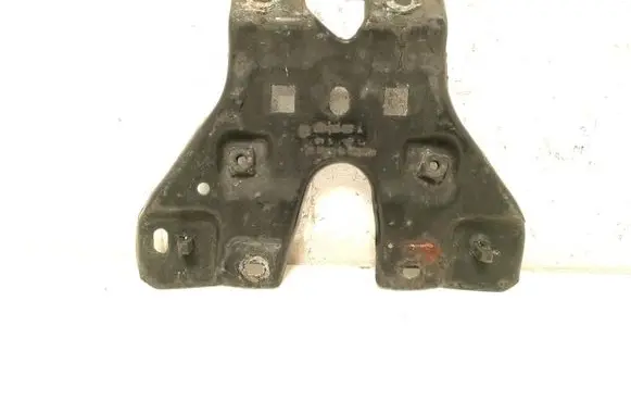 Volkswagen PASSAT B8 Radiator support slam panel bracket 3G0805567A