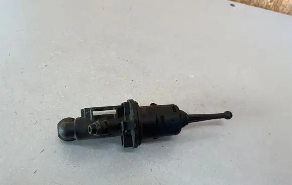 Volkswagen Tiguan Clutch slave cylinder 3C0721388G