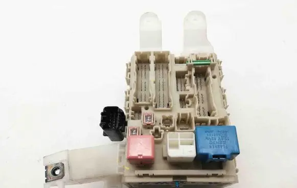 Toyota Verso-S Central body control module 827300F051C
