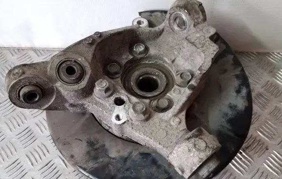 Infiniti EX Rear wheel hub spindle/knuckle 