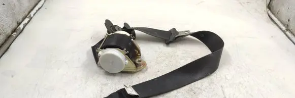 BMW X3 E83 Front seatbelt 040549