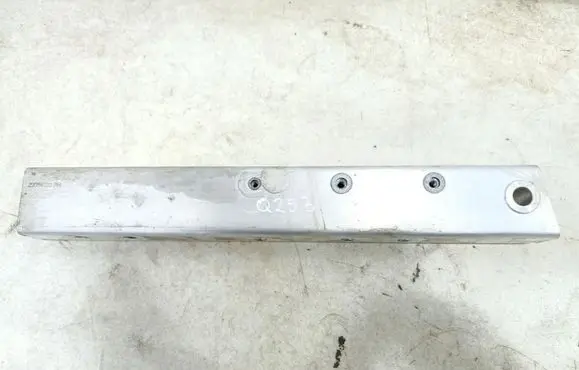 Chevrolet Corvette C8 Other center console (tunnel) element 23359210