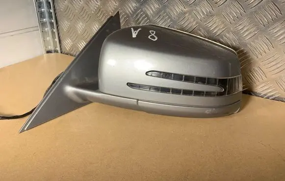 Mercedes-Benz E W212 Front door electric wing mirror A2128100516