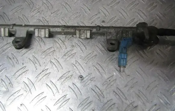 Fuel main line pipe