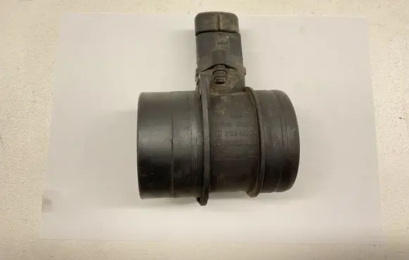 Audi A6 S6 C5 4B Mass air flow meter 0281002461 074906461B