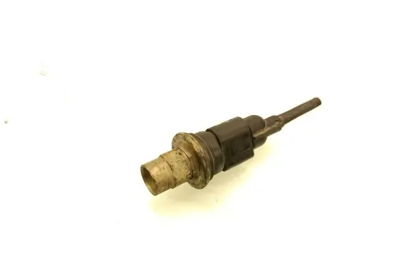 Volkswagen Golf V Air conditioning (A/C) pressure sensor 1K0959126B