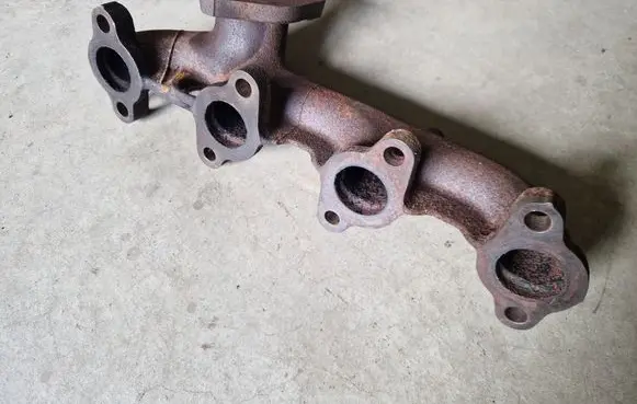 Toyota Hilux (AN10, AN20, AN30) Exhaust manifold