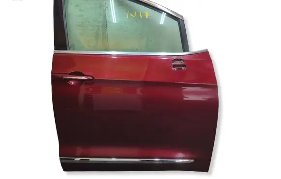 Chrysler Pacifica Front door 