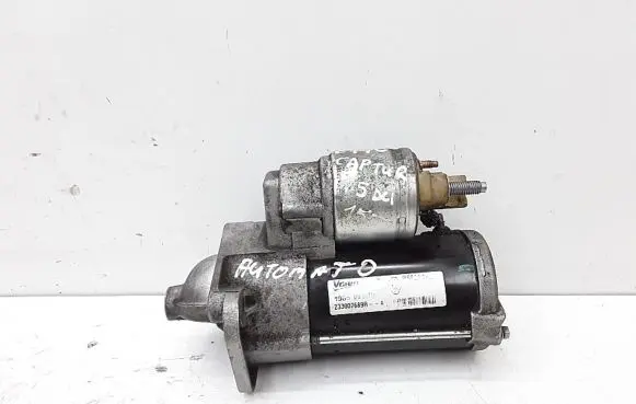 Renault Captur Starter motor 233007689R