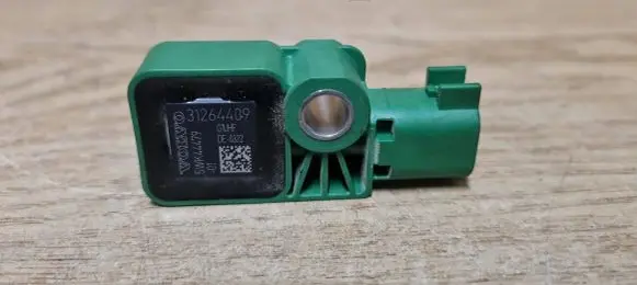 Volvo V50 Airbag deployment crash/impact sensor 31264409
