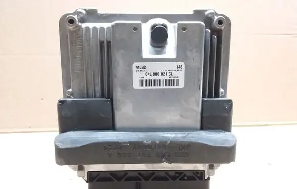 Audi A5 8T 8F Engine control unit/module 04L906021CL