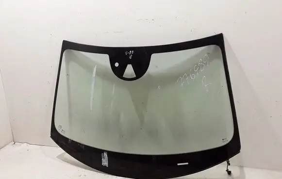 Volvo S90, V90 Front windscreen/windshield window 