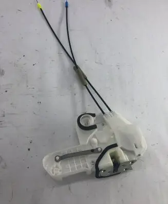 Mitsubishi ASX Front door lock A047218