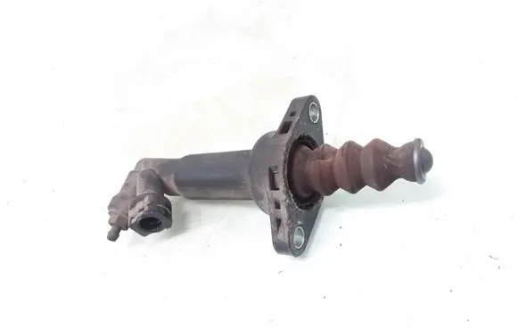 Clutch slave cylinder