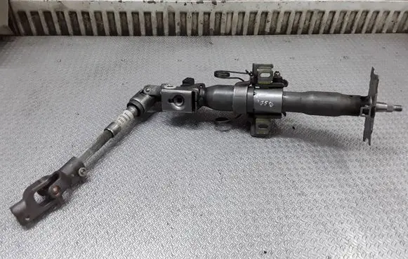 Toyota Avensis T250 Steering wheel axle set 8924502010