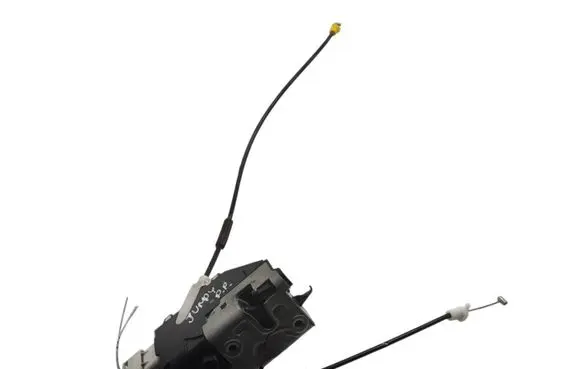 Citroen Jumpy Front door lock 9681334980