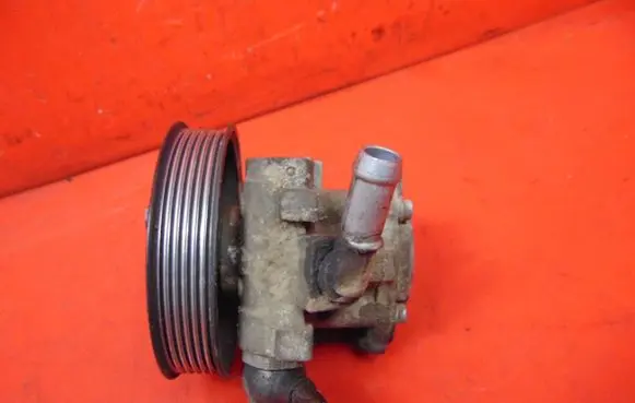 BMW 1 E82 E88 Power steering pump