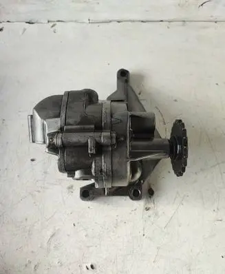 Mercedes-Benz Sprinter W906 Oil pump 6111810201