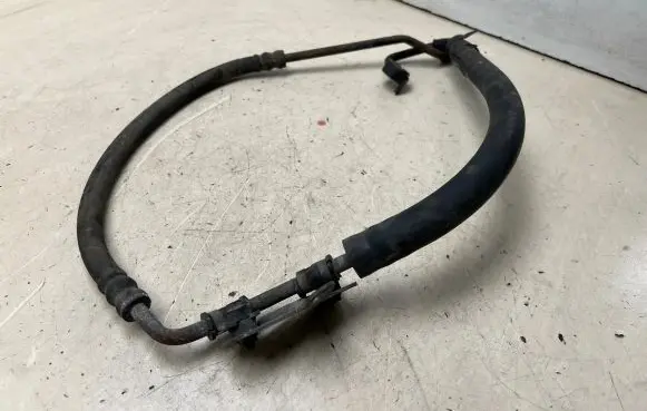 Power steering hose/pipe/line